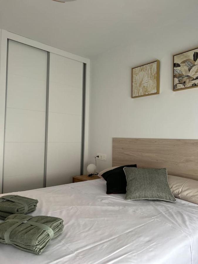Apartamentos Breton 17 Suite Familiar Alicante Exterior foto