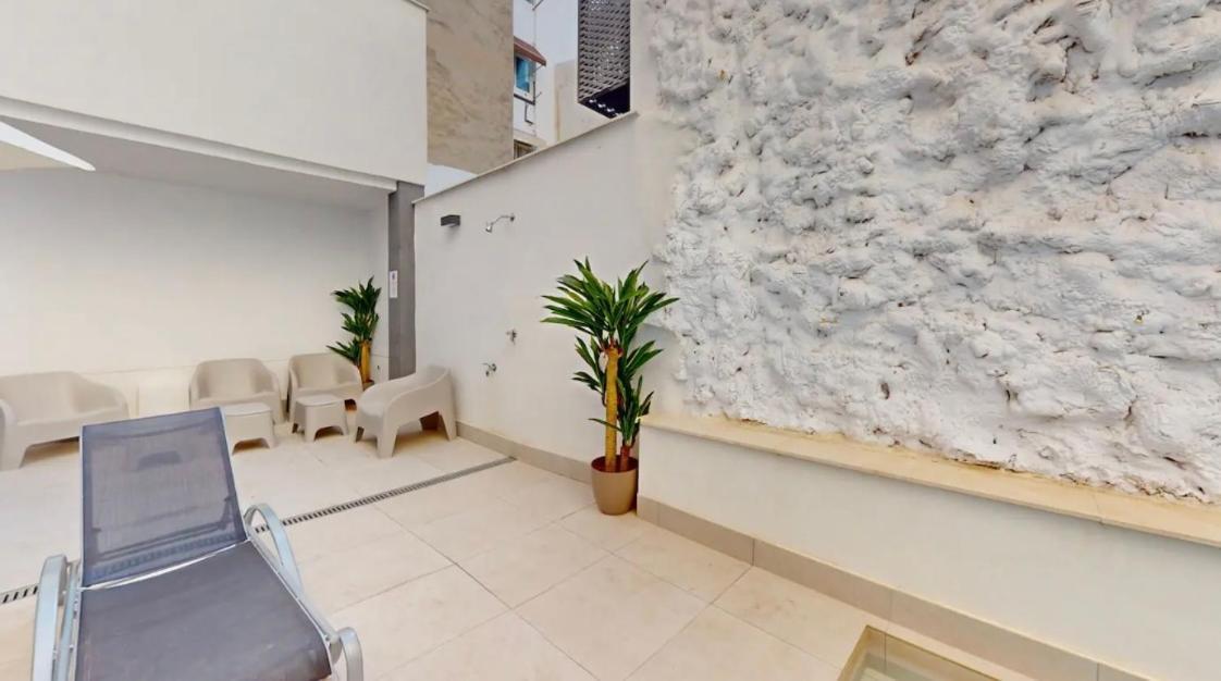 Apartamentos Breton 17 Suite Familiar Alicante Exterior foto